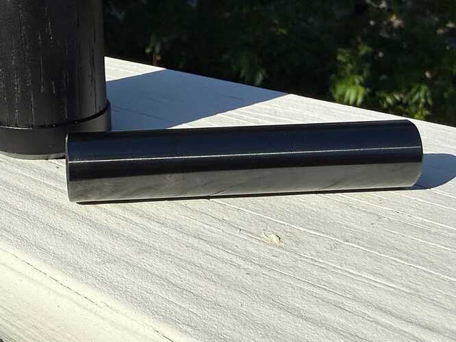 TM2 black - stem