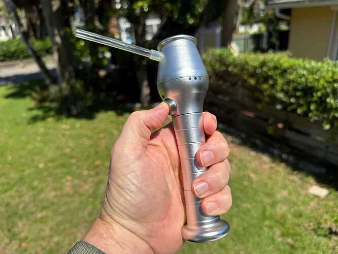 Flashvape in hand