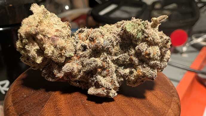Lemon Sour Diesel (LSD) by Barneys Farm